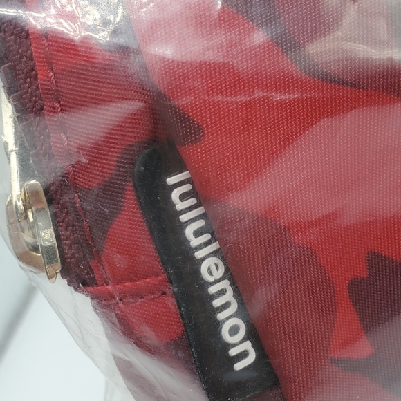 BNWT Rare Lululemon New Year Everywhere Belt 1L - Picture 4 of 14